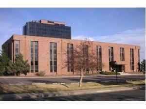 Day office rental or month to month lease