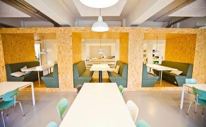 Een perfect formaat kantooromgeving voor drie Een perfect formaat kantooromgeving voor drie