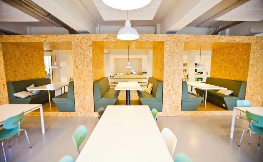 Een mooi ontworpen kantoor dat past bij een groeiend team van maximaal 10 personen. Een mooi ontworpen kantoor dat past bij een groeiend team van maximaal 10 personen.