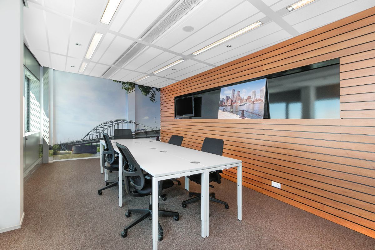 Work your way in een privékantoor voor drie