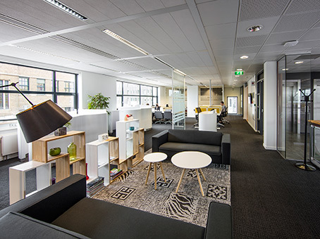 Work your way in een privékantoor voor drie