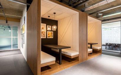 Toegang tot een inspirerende coworkingruimte in de buurt Toegang tot een inspirerende coworkingruimte in de buurt