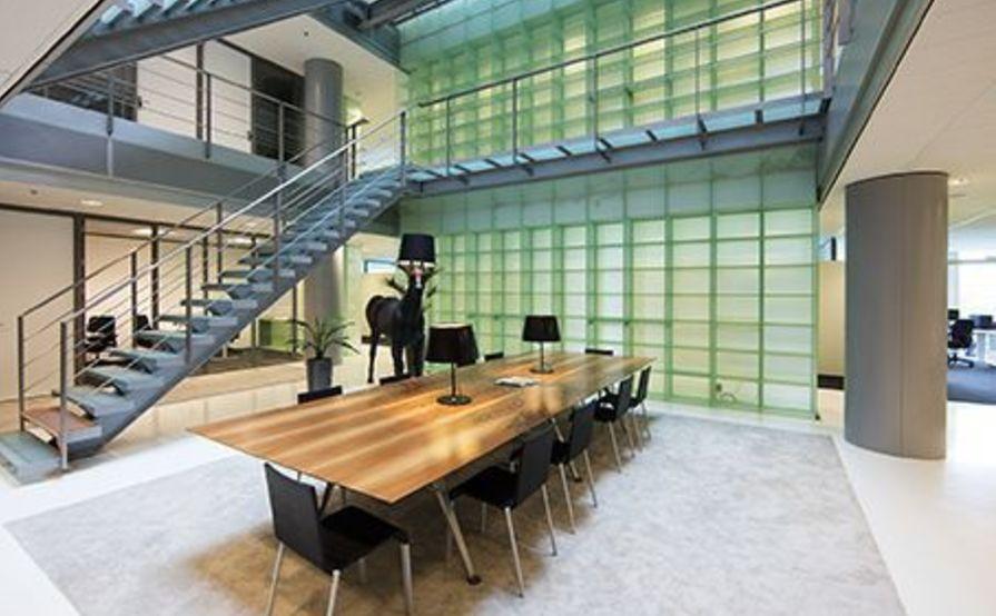 Work your way in een privékantoor voor jou alleen Work your way in een privékantoor voor jou alleen