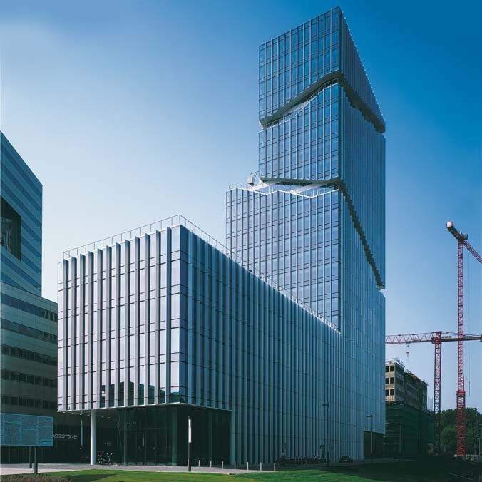 Work your way in een privékantoor voor drie Work your way in een privékantoor voor drie