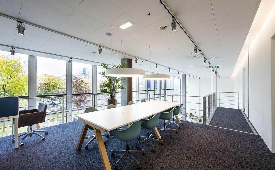 Kant-en-klare kantoorruimte voor een groeiend team van maximaal 10 personen Kant-en-klare kantoorruimte voor een groeiend team van maximaal 10 personen