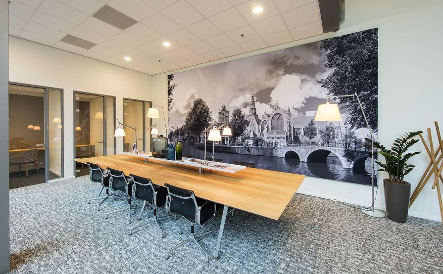 Kant-en-klare kantoorruimte voor een groeiend team van maximaal 10 personen Kant-en-klare kantoorruimte voor een groeiend team van maximaal 10 personen