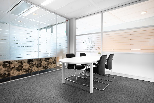 Work your way in een privékantoor voor drie