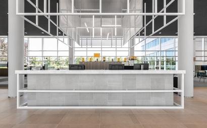 Work your way in een privékantoor voor drie Work your way in een privékantoor voor drie