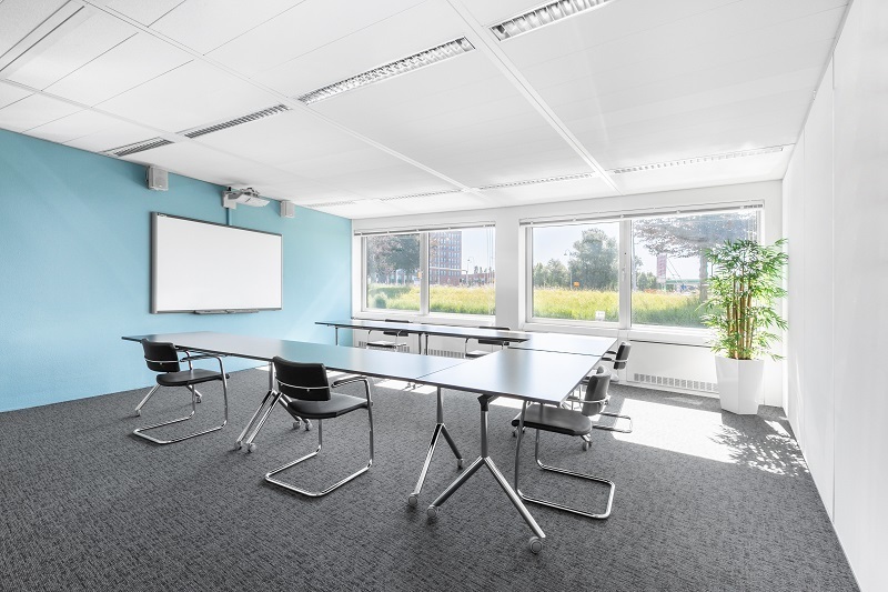 Kant-en-klare kantoorruimte voor een groeiend team van maximaal 10 personen Kant-en-klare kantoorruimte voor een groeiend team van maximaal 10 personen
