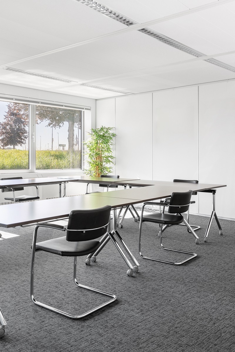 Kant-en-klare kantoorruimte voor een groeiend team van maximaal 10 personen Kant-en-klare kantoorruimte voor een groeiend team van maximaal 10 personen
