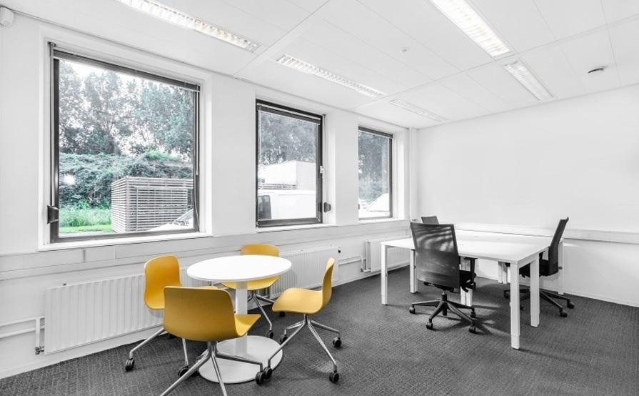 Kant-en-klare kantoorruimte voor een groeiend team van maximaal 10 personen Kant-en-klare kantoorruimte voor een groeiend team van maximaal 10 personen