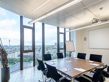 Coworking in Frankfurt Tower 185