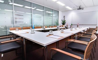 Ihr Privatbüro für 1-2 Personen - Frankfurt OpernTurm Ihr Privatbüro für 1-2 Personen - Frankfurt OpernTurm