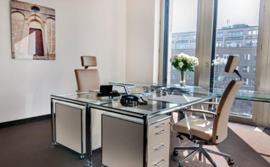 Ihr Privatbüro für 3-4 Personen - Berlin Friedrichstraße 88 Ihr Privatbüro für 3-4 Personen - Berlin Friedrichstraße 88