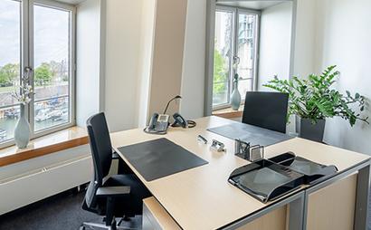 Arbeiten in der Business Lounge - Düsseldorf Neuer Zollhof Arbeiten in der Business Lounge - Düsseldorf Neuer Zollhof