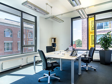Ihr Privatbüro für 5-6 Personen - Frankfurt AOC Ihr Privatbüro für 5-6 Personen - Frankfurt AOC