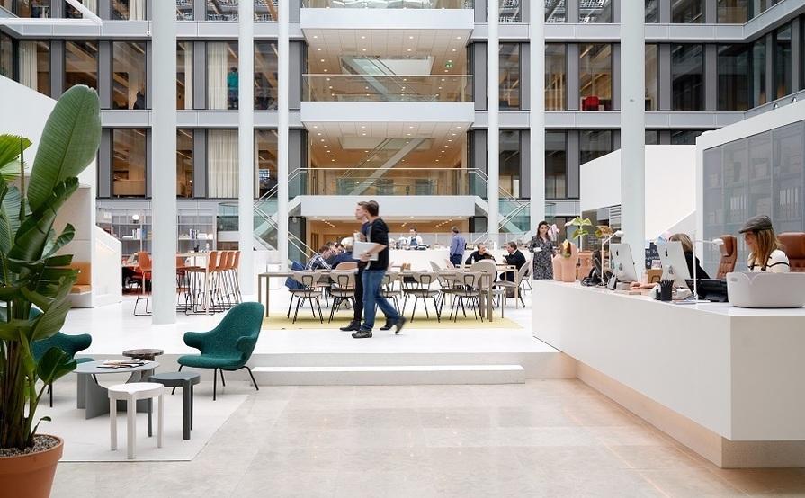 Een perfect formaat kantooromgeving voor drie Een perfect formaat kantooromgeving voor drie