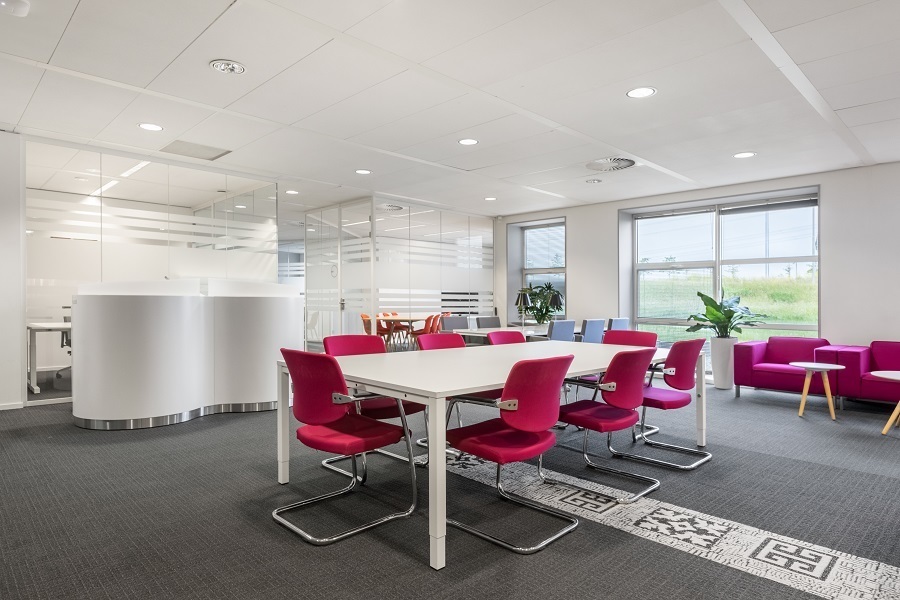 Werk vanaf een professionele werkplek bij u in de buurt