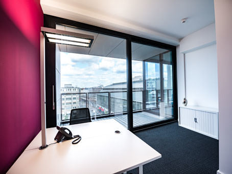 Ihr Privatbüro für 5-6 Personen - Berlin Alexanderplatz Ihr Privatbüro für 5-6 Personen - Berlin Alexanderplatz