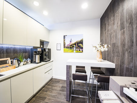 Ihre Business Lounge Platinum - Berlin Alexanderplatz Ihre Business Lounge Platinum - Berlin Alexanderplatz
