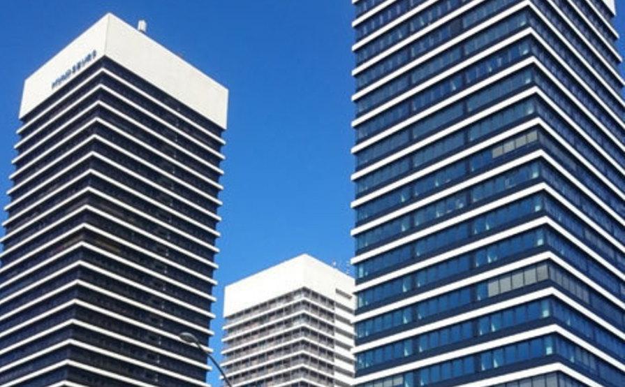 Ihr Privatbüro für 5-6 Personen - Hamburg Mundsburg Tower Ihr Privatbüro für 5-6 Personen - Hamburg Mundsburg Tower
