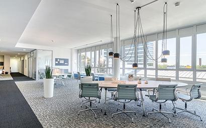 Arbeiten in der Business Lounge - Eschborn Business Park Arbeiten in der Business Lounge - Eschborn Business Park
