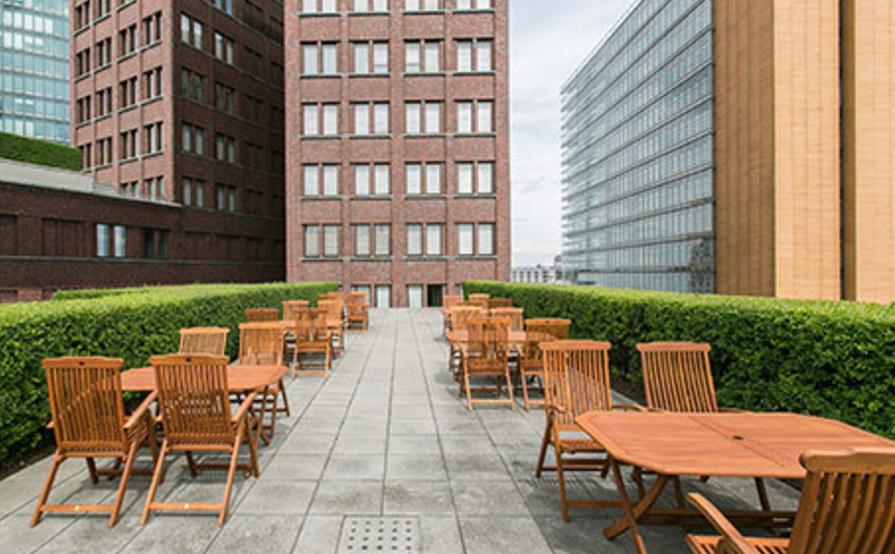 Arbeiten in der Business Lounge - Berlin P1 Arbeiten in der Business Lounge - Berlin P1