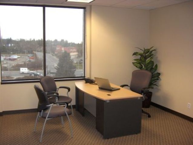 Monthly Office Space-with windows