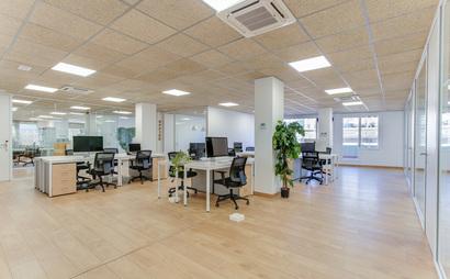 Private Desk in the Coworking Space Private Desk in the Coworking Space