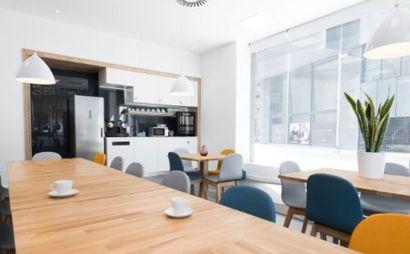 Acceda a un espacio de coworking inspirador cercano. Acceda a un espacio de coworking inspirador cercano.