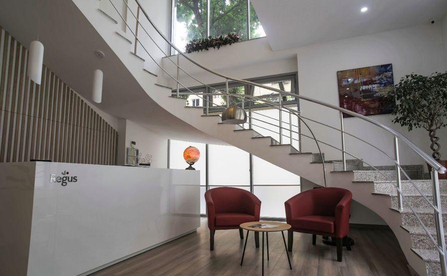 Private office for 4 people in Regus Opera & Ballet Private office for 4 people in Regus Opera & Ballet