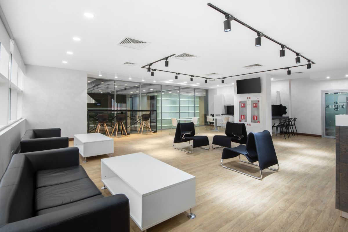 Access office space how and when you need it. 