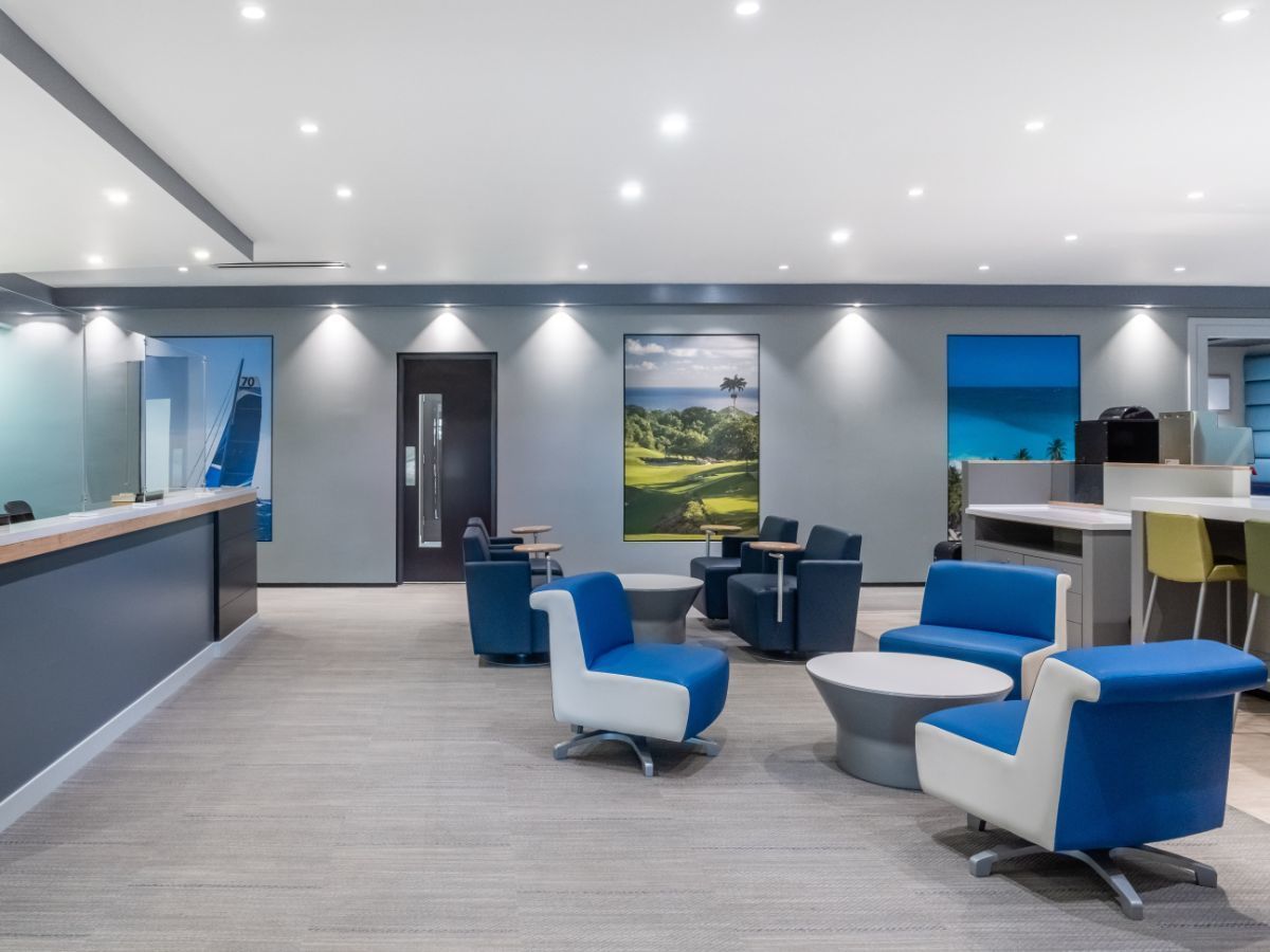 Flexible workspace with dedicated desk in Regus One Welches Flexible workspace with dedicated desk in Regus One Welches