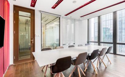 Απολαύστε ένα γραφείο σε κοινόχρηστο χώρο από όπου θα μπορείτε να αντλείτε έμπνευση χωρίς να χρειάζεται να μετακινηθείτε μακριά. Απολαύστε ένα γραφείο σε κοινόχρηστο χώρο από όπου θα μπορείτε να αντλείτε έμπνευση χωρίς να χρειάζεται να μετακινηθείτε μακριά.