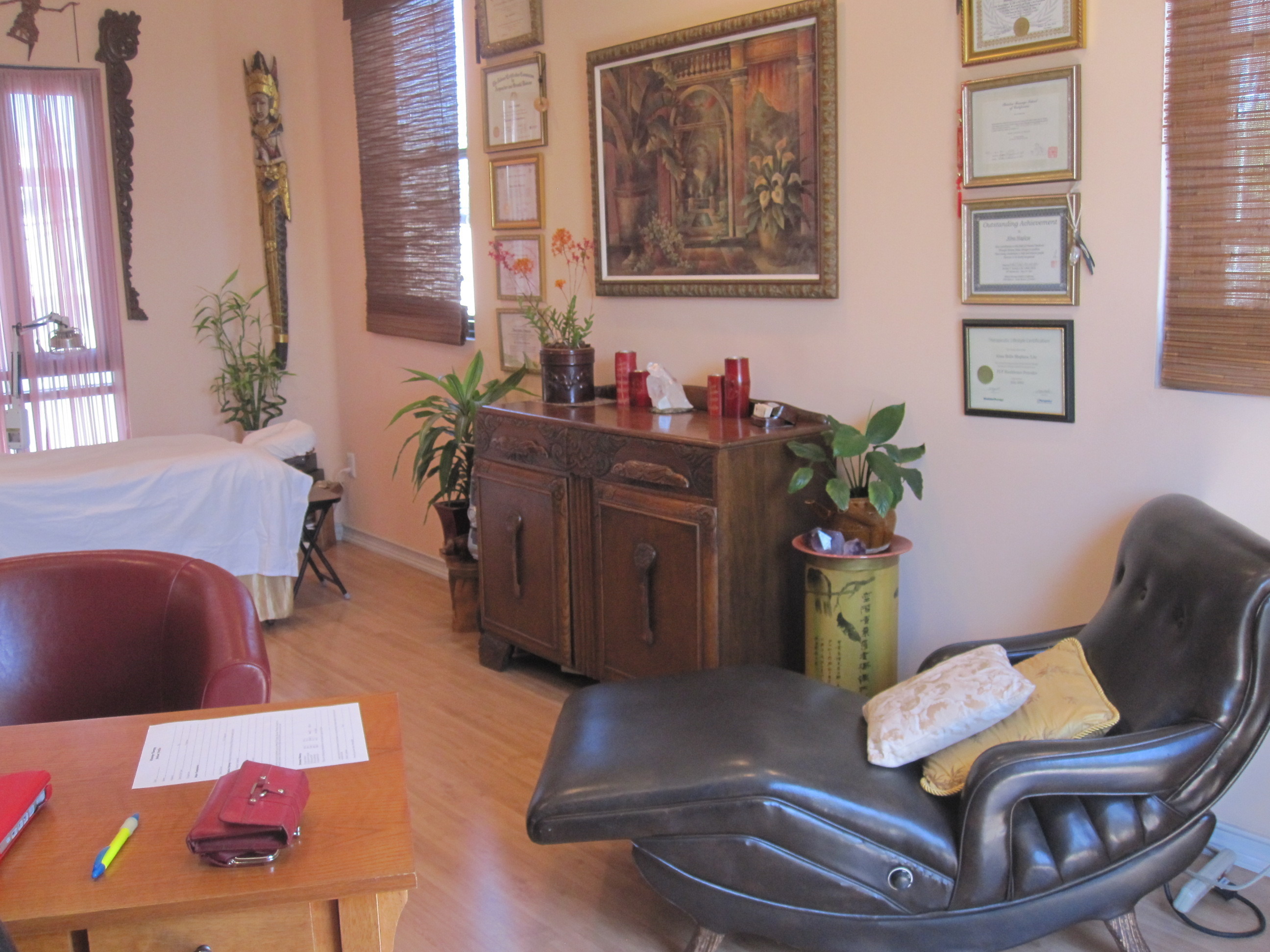 Westside Medical Building Furnished Room to Share