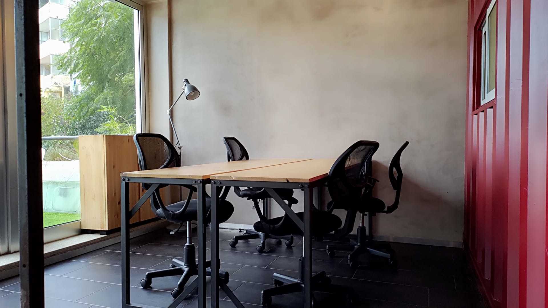 Office for 4 - 6 people