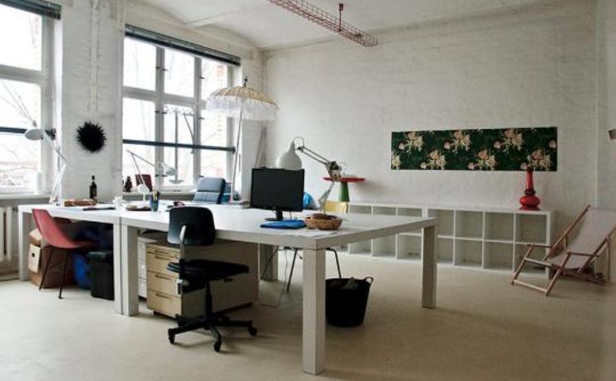 Happy Hunting - Bright and friendly CoWorking in MOOS by Treptower Park