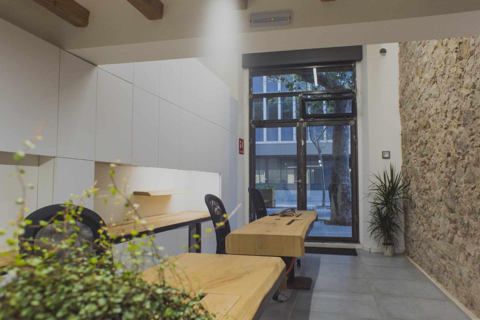 LOFT 153 COWORKING LOFT 153 COWORKING
