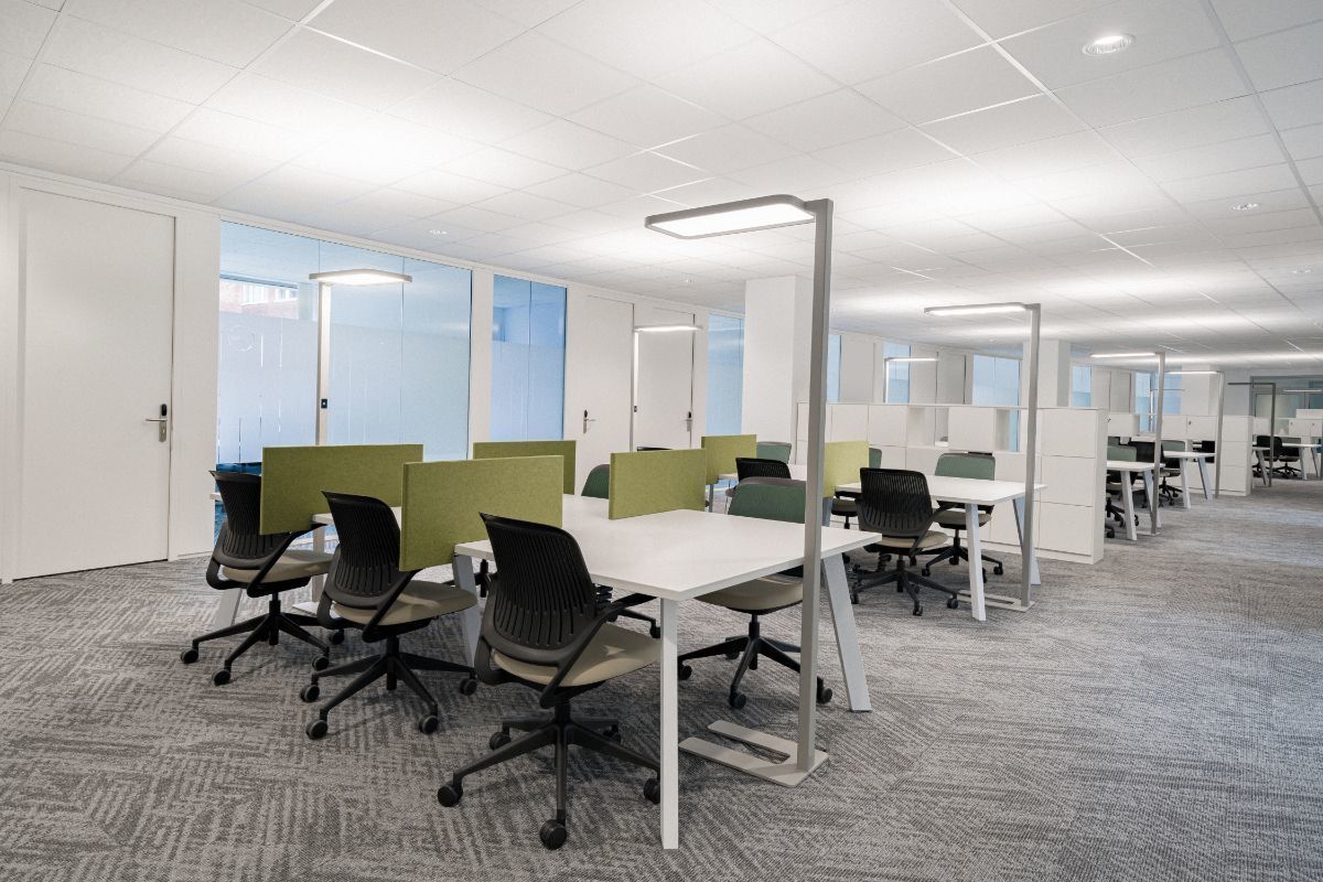 Zugang zu inspirierenden Coworking-Bereichen in Ihrer Nähe Zugang zu inspirierenden Coworking-Bereichen in Ihrer Nähe