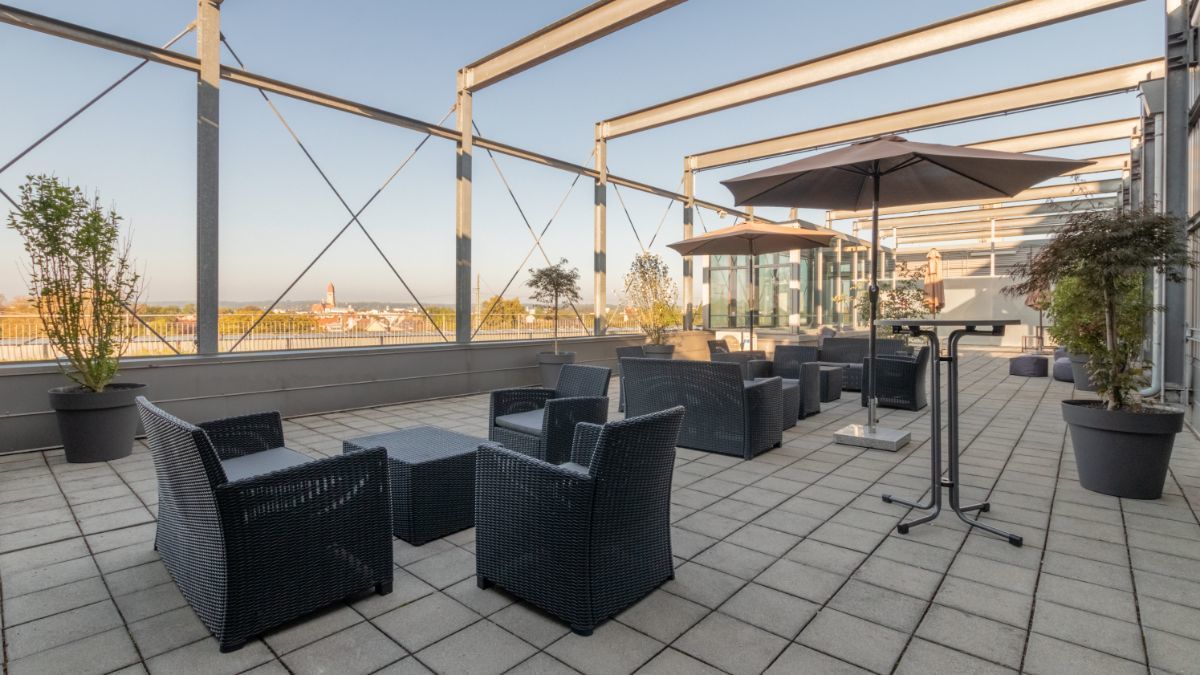 Zugang zu inspirierenden Coworking-Bereichen in Ihrer Nähe Zugang zu inspirierenden Coworking-Bereichen in Ihrer Nähe