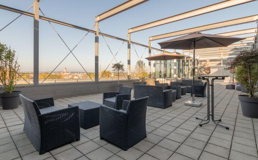 Zugang zu inspirierenden Coworking-Bereichen in Ihrer Nähe Zugang zu inspirierenden Coworking-Bereichen in Ihrer Nähe