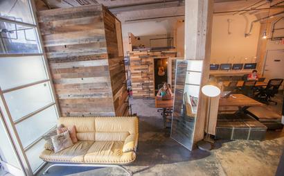 Hollywood/Vine Desks Hollywood/Vine Desks