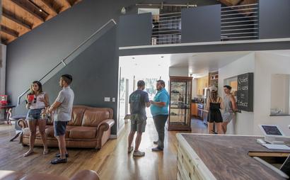 Co-working Co-working