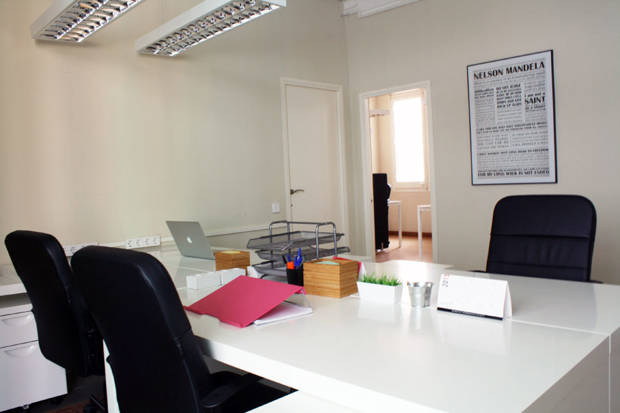 Dedicated desk Dedicated desk