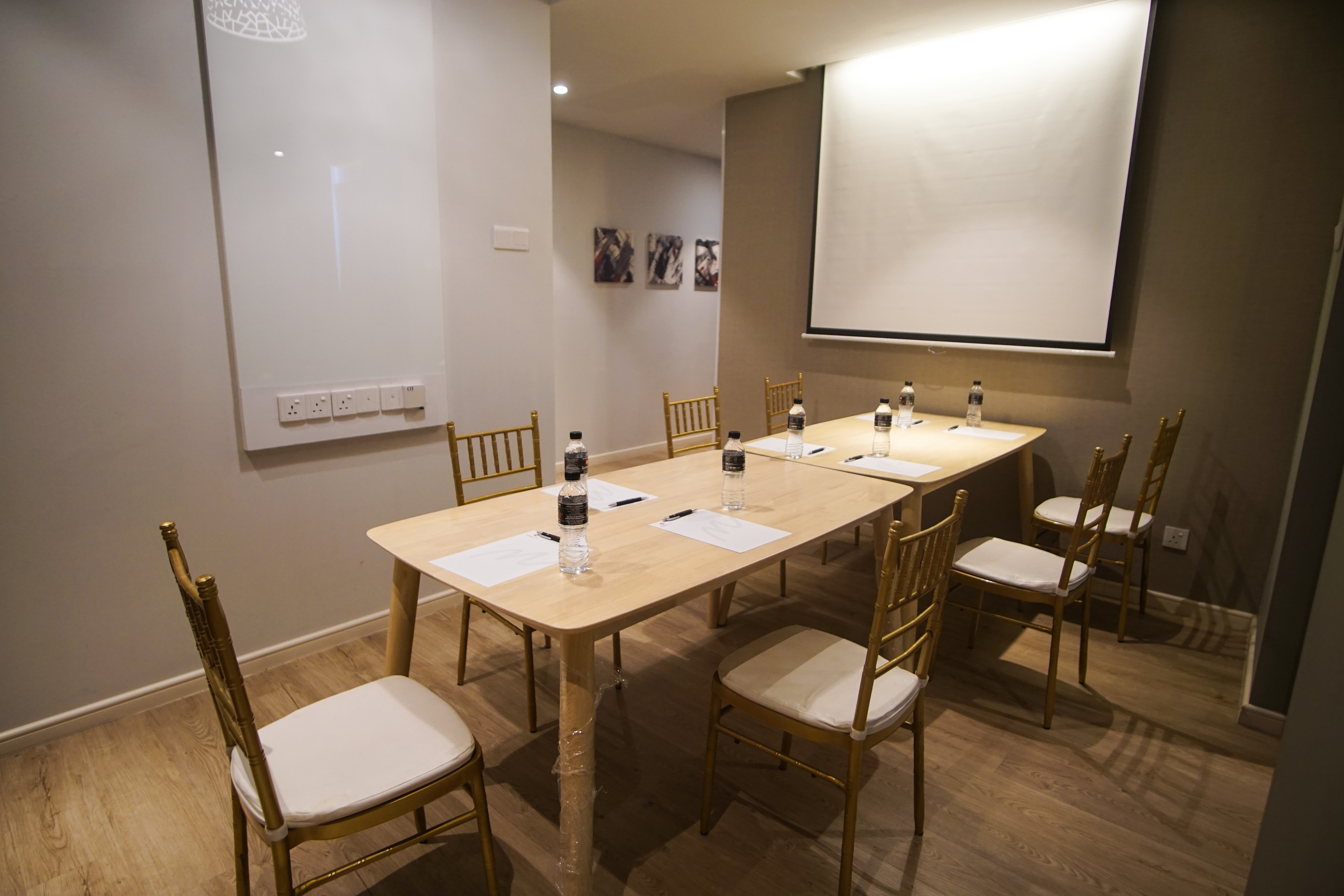 Other Hotel Suites (The Serene, Spelendour, Razzle, Baroque, Deluxe)