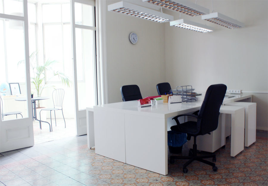 Dedicated desk Dedicated desk