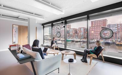 Simply walk in and get to work in professional workspace in Spaces Falls Tower Simply walk in and get to work in professional workspace in Spaces Falls Tower