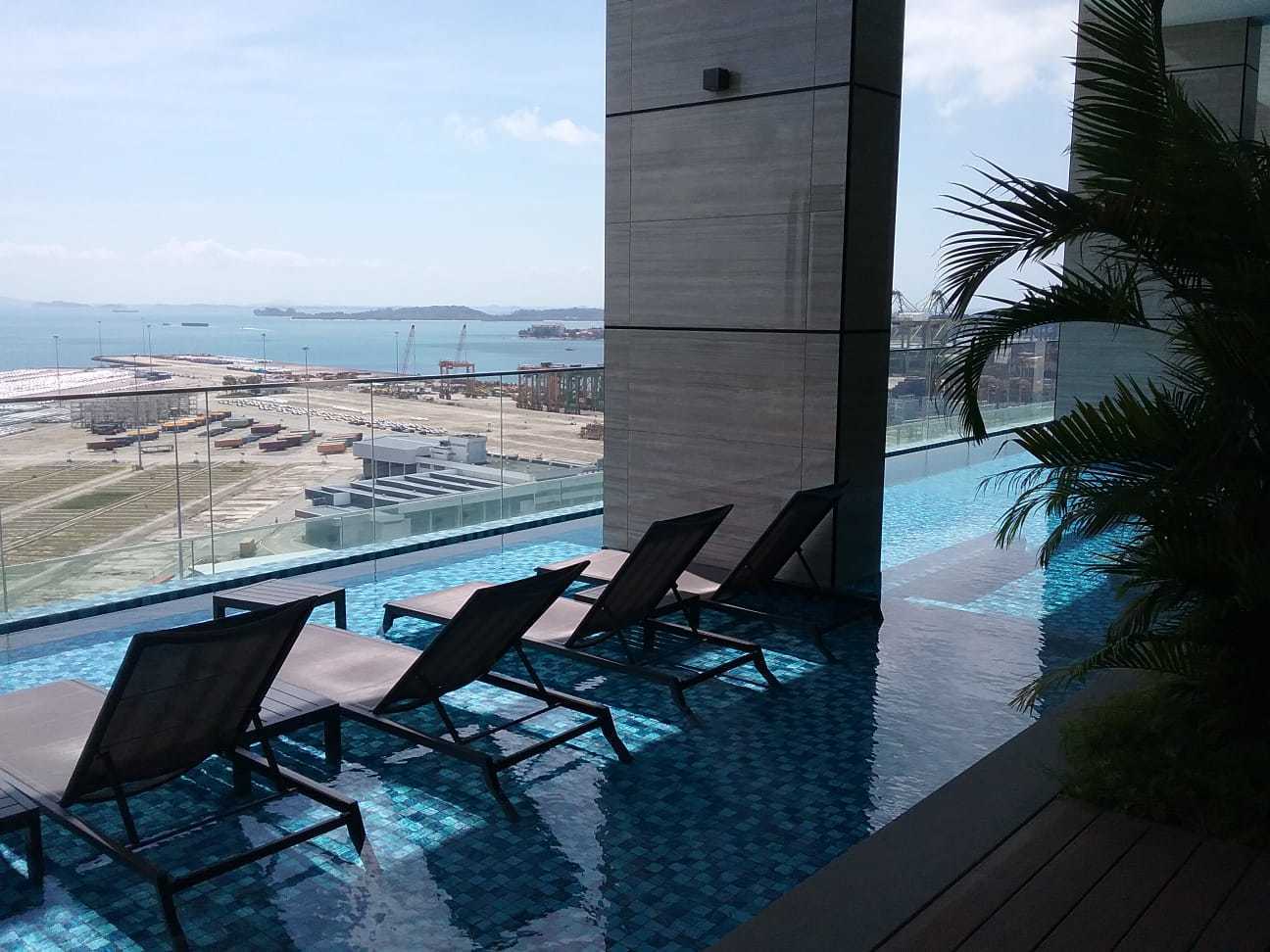 10pax Private Office with Seaview 10pax Private Office with Seaview