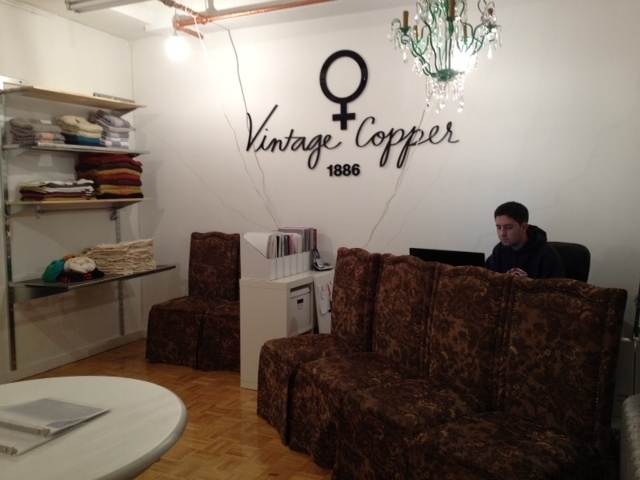 office for share, showroom ready, perfect for meeting