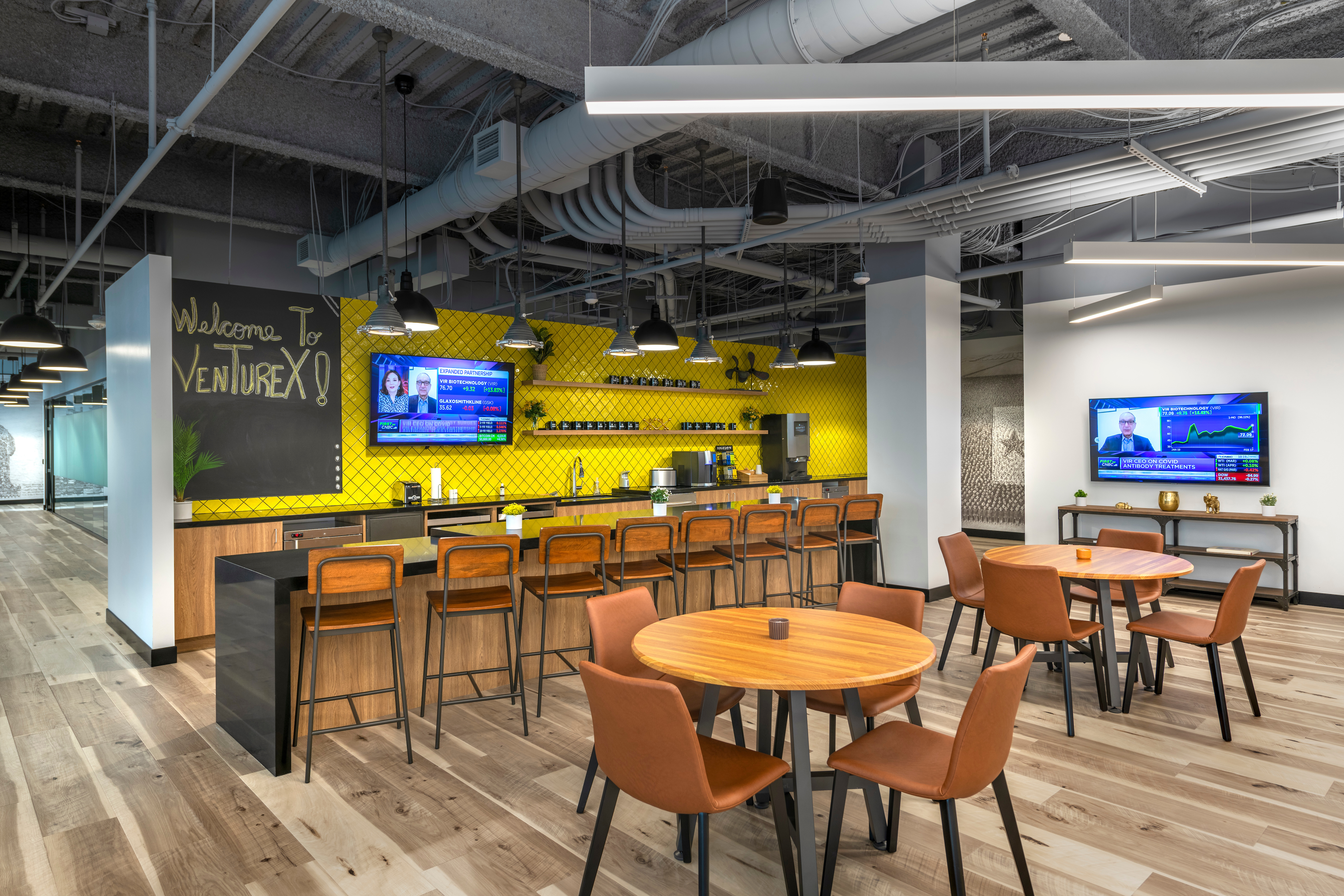 Interior 18-20 Person Office 